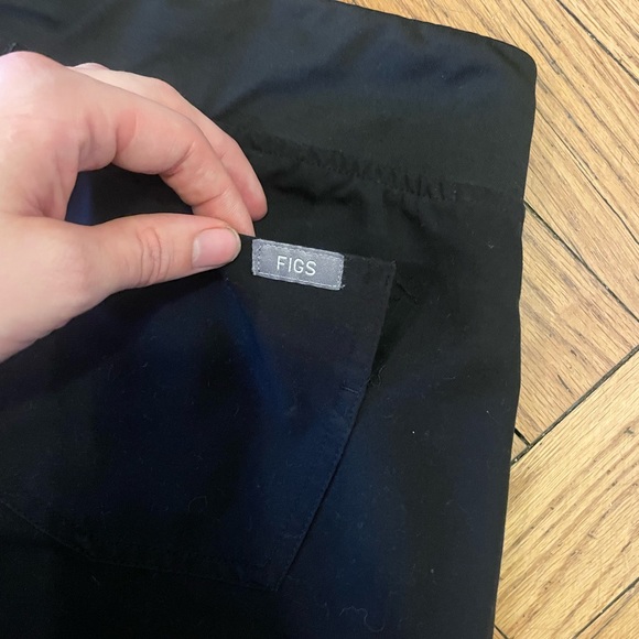 Black Small Tall Fig Jogger Scrubs - Picture 4 of 4